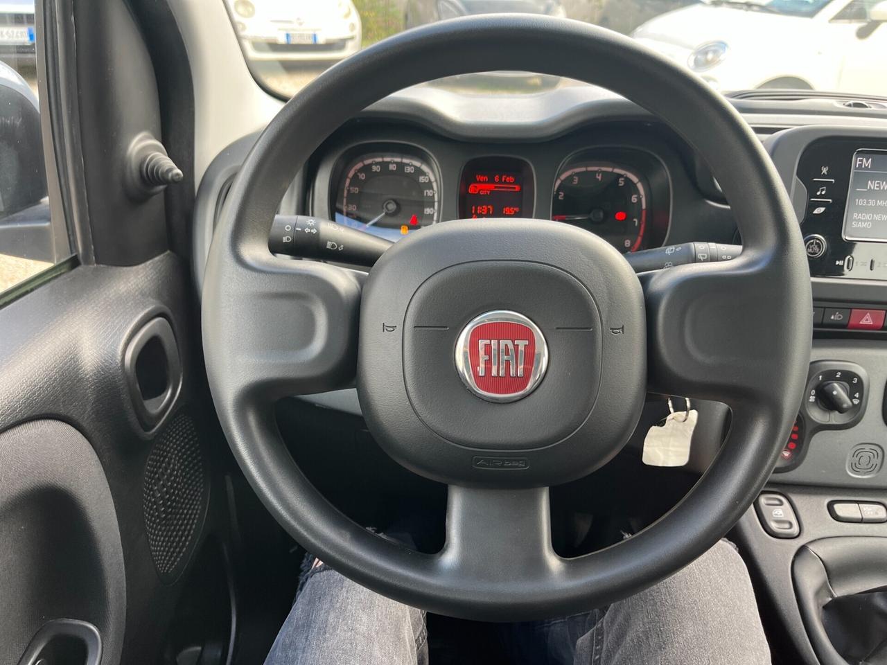 Fiat Panda 1.0 FireFly S&S Hybrid Red