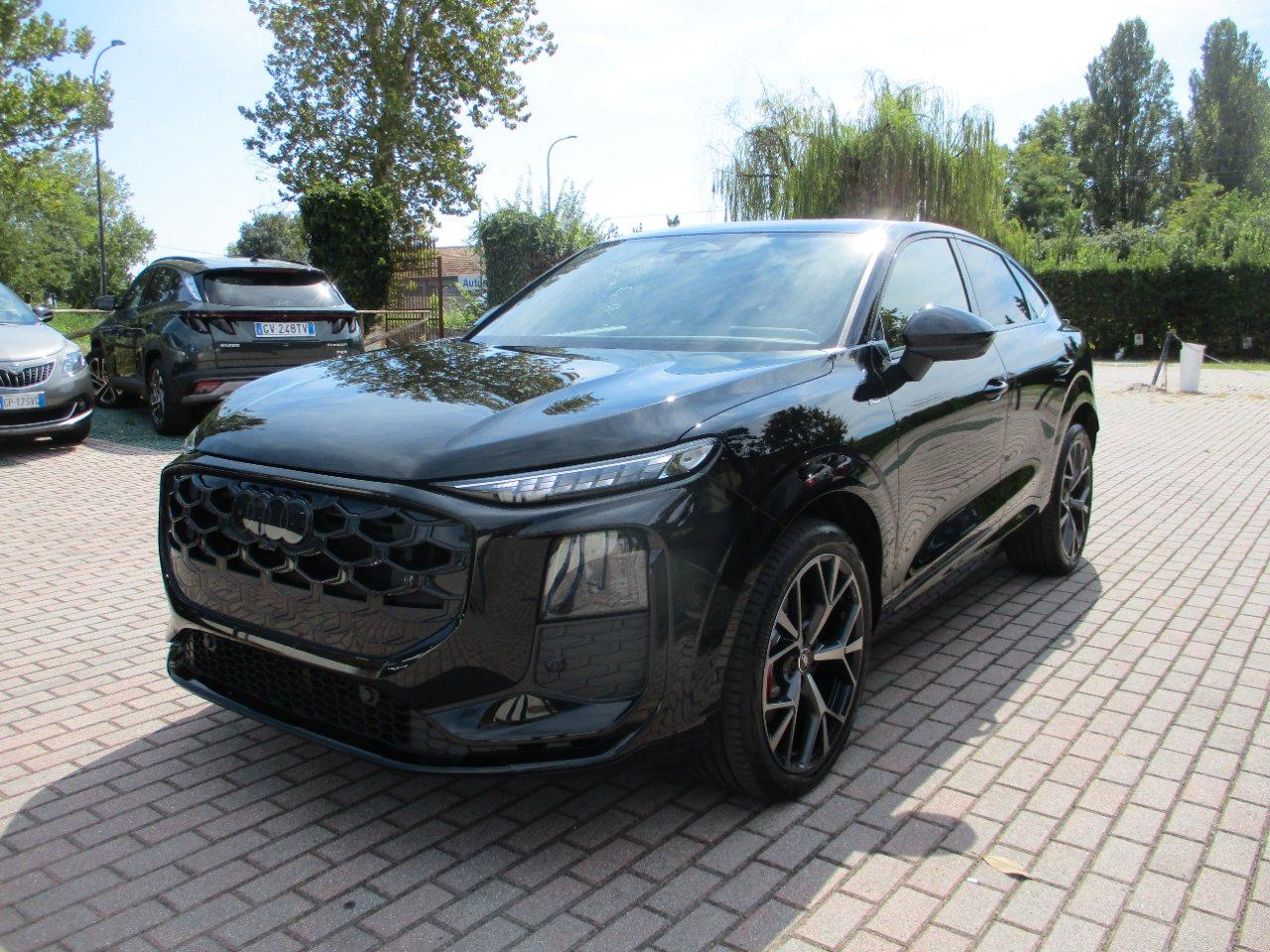 Audi Q3 Sportback 2.0 tdi S line 150cv s-tronic Black TETTO/Navi/360