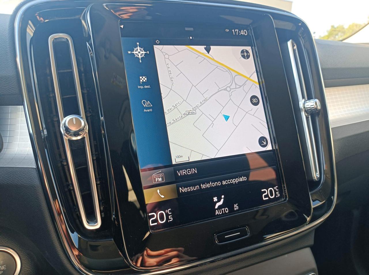 Volvo XC40 T2 Geartronic Momentum Pro