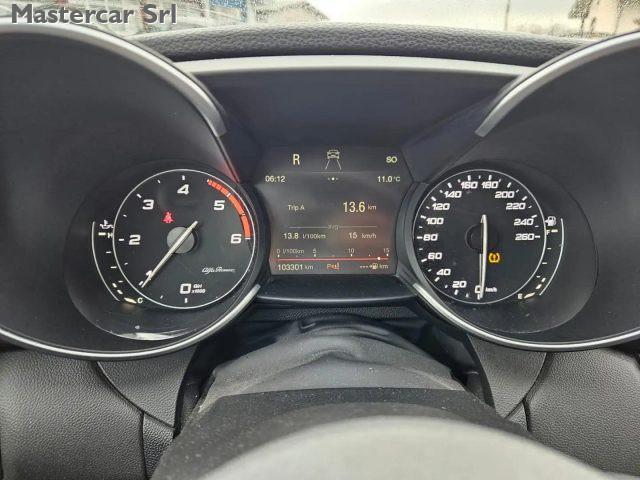ALFA ROMEO Giulia Giulia 2.2 t Super Q4 180cv awd auto - FR618PN