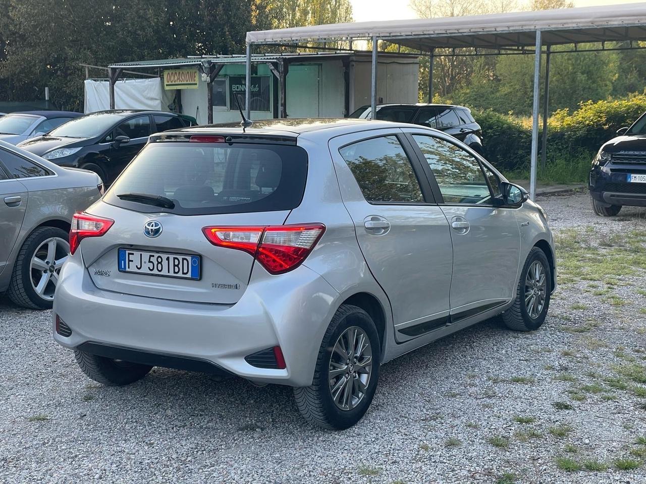 Toyota Yaris hybrid