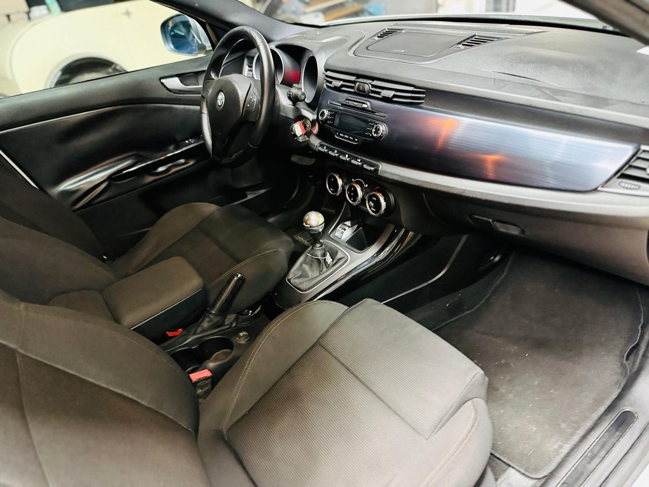 Alfa Romeo Giulietta 1.6 JTDm-2 105 CV Distinctive*NEOPATENTATI*