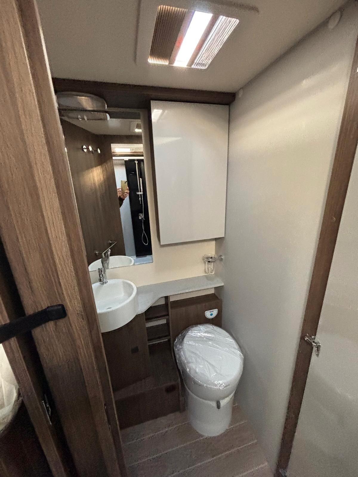 Ci International Magis 87 Integral Selekt camper