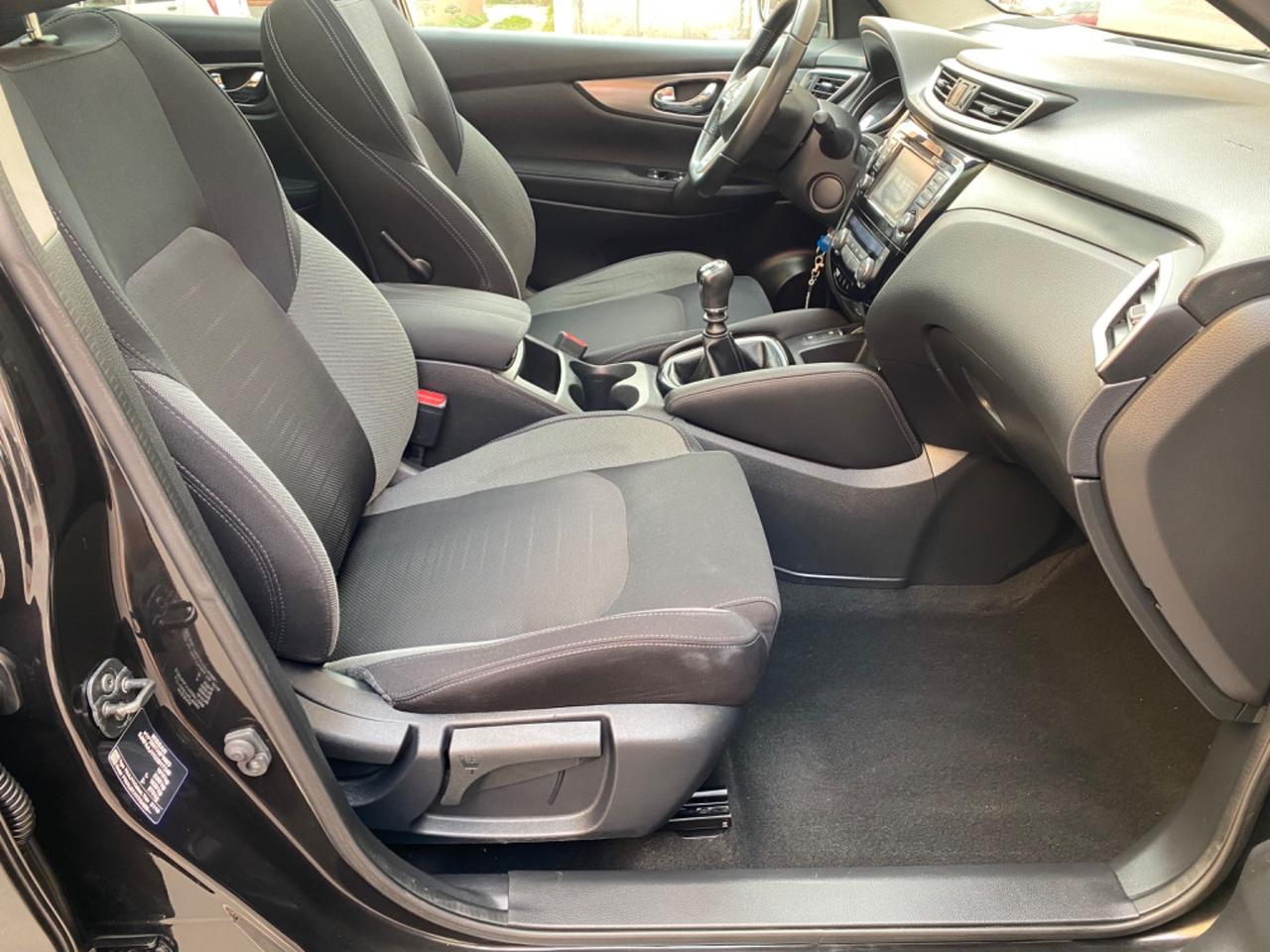 Nissan Qashqai 1.5 Diesel tetto panoramico