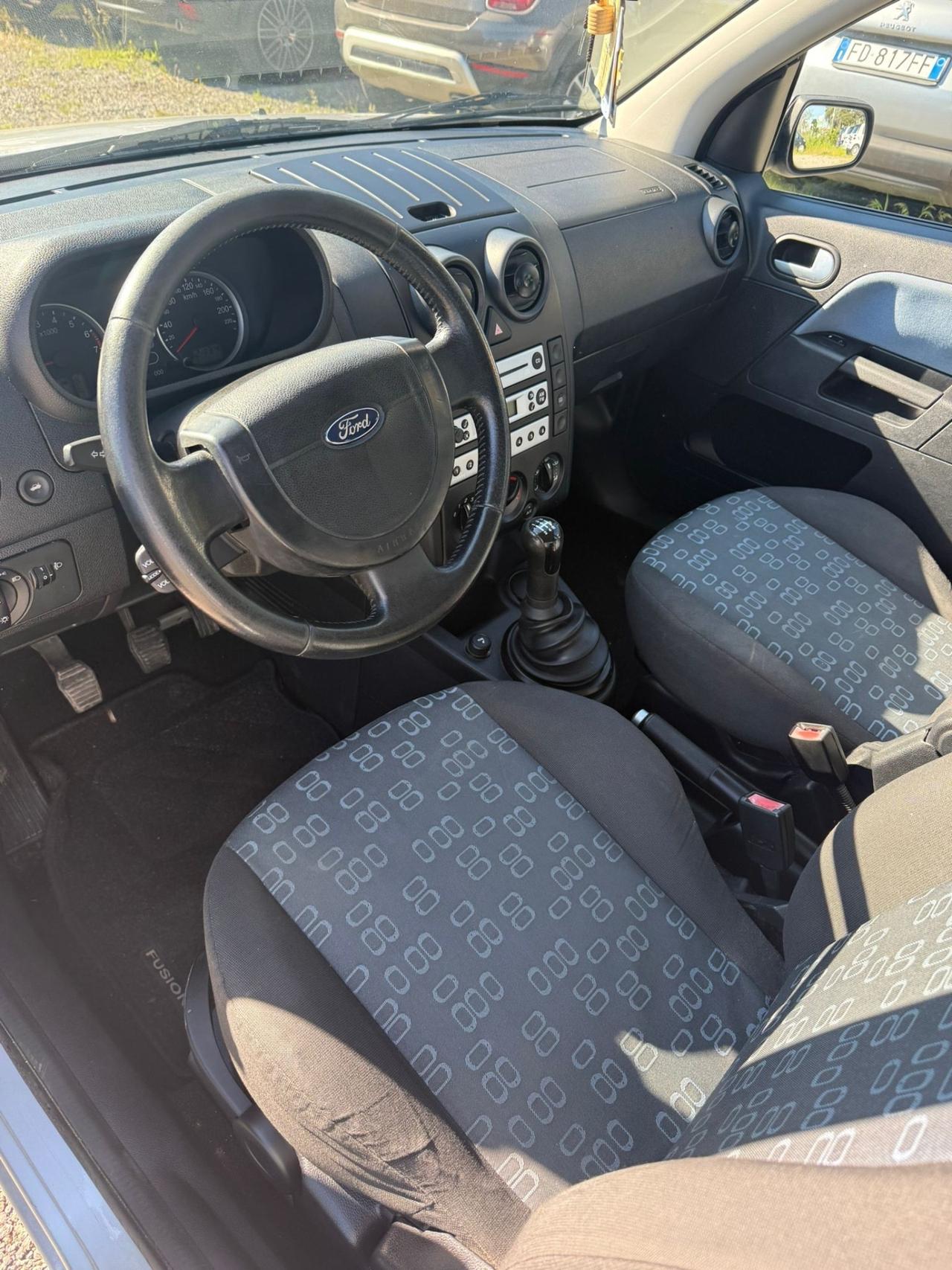 Ford Fusion 1.4 16V 5p. Leather