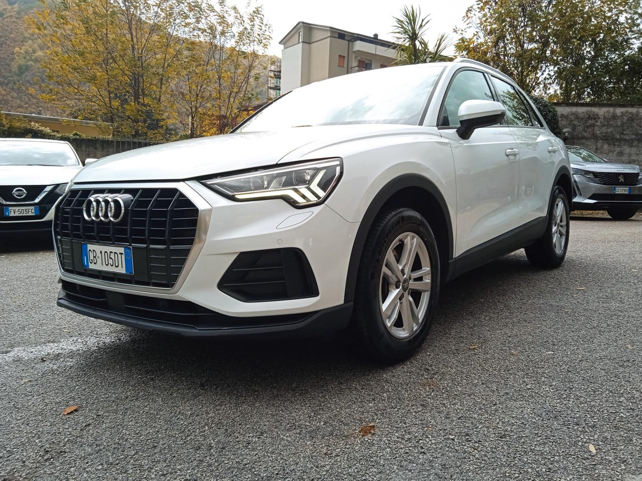 Audi Q3 40 TDI quattro S tronic Business Advanced