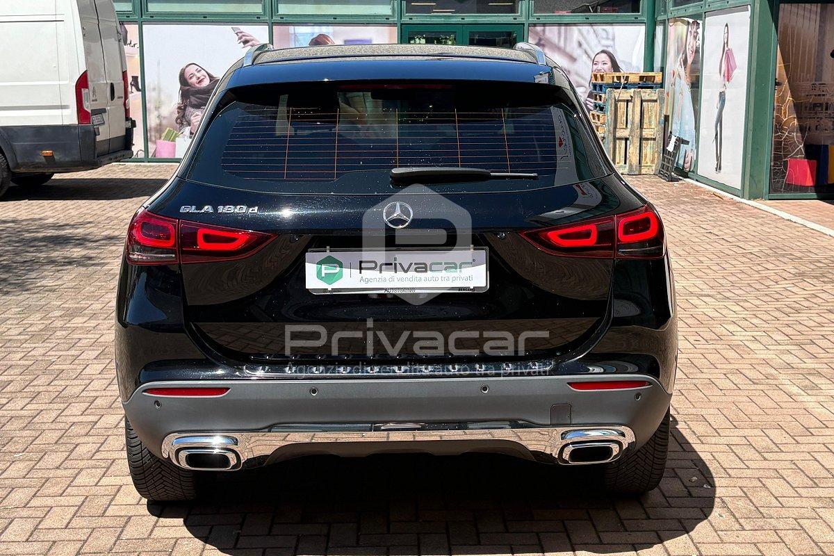 MERCEDES GLA 180 d Automatic Sport