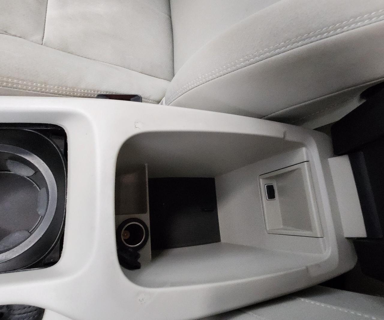 Volvo V40 D4 Geartronic R-design Kinetic