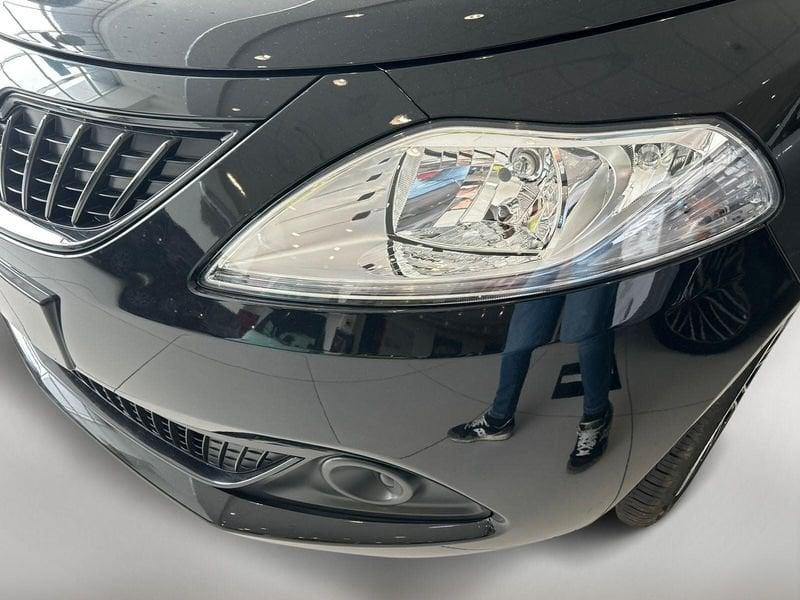 Lancia Ypsilon 1.0 firefly hybrid Oro s&s 70cv