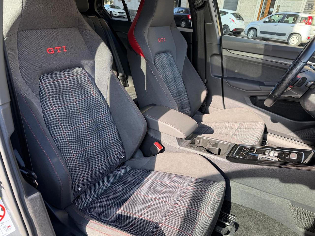 Volkswagen Golf 2.0 TSI GTI GTi #9211