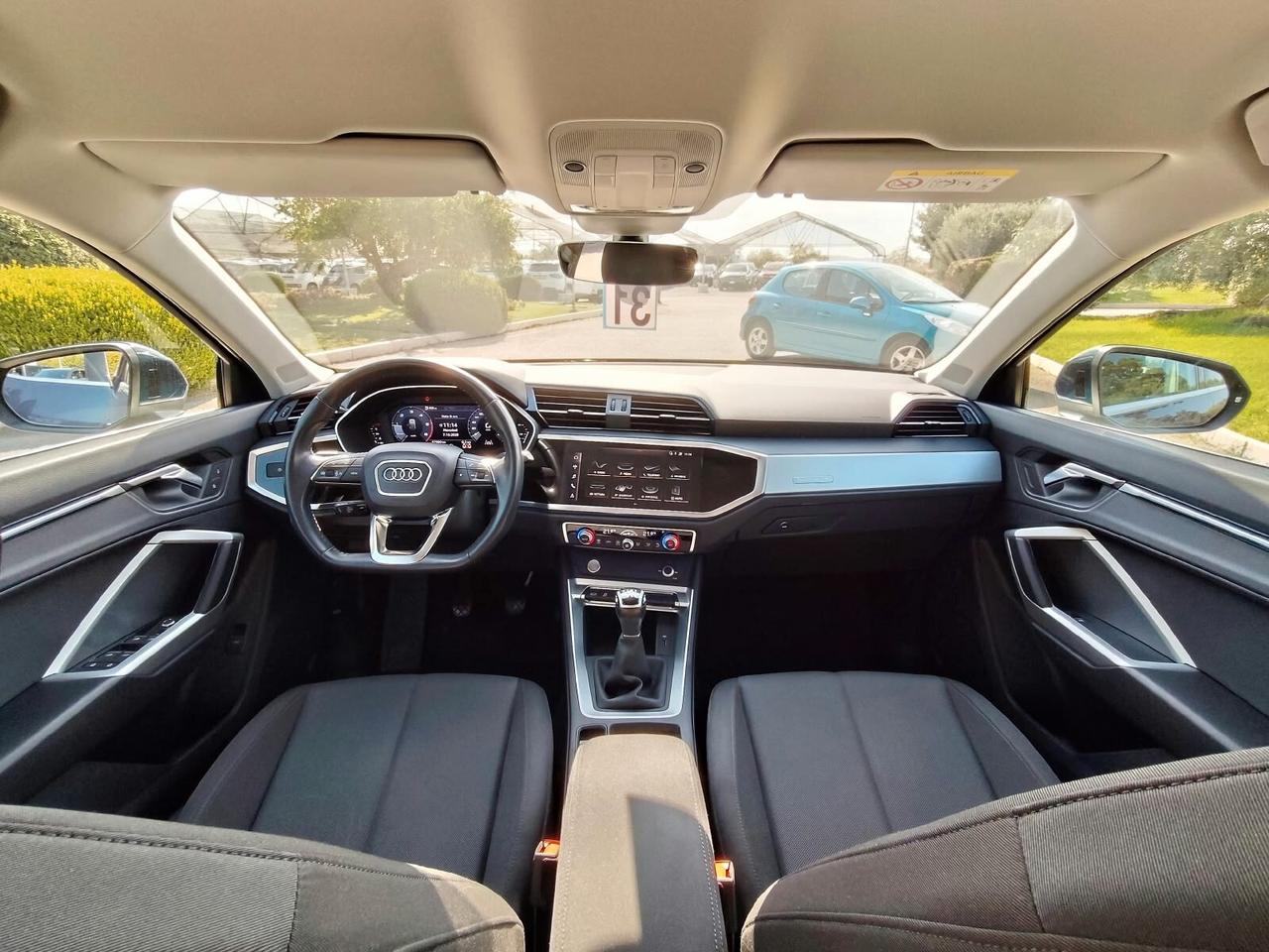 Audi Q3 35 TDI quattro Business Advanced
