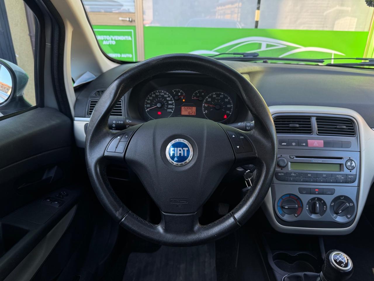 Fiat Grande Punto 1.4 NEOPATENTATI 154.000km