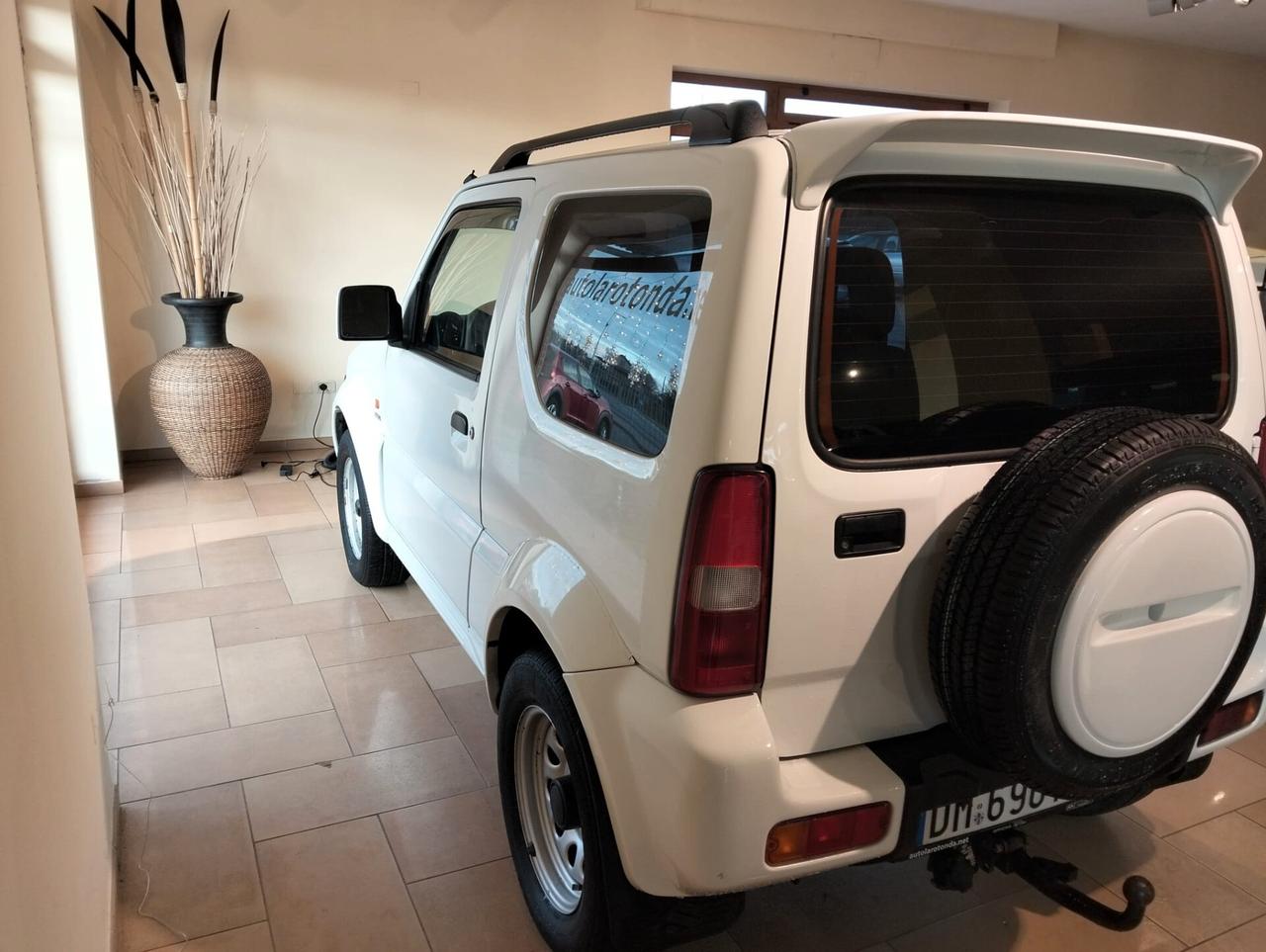 Suzuki Jimny 1.5 DDiS cat 4WD JLX