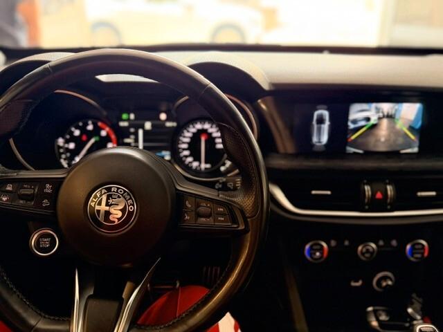 Alfa Romeo Stelvio 2.2 Turbodiesel 160 CV AT8 RWD Super Business