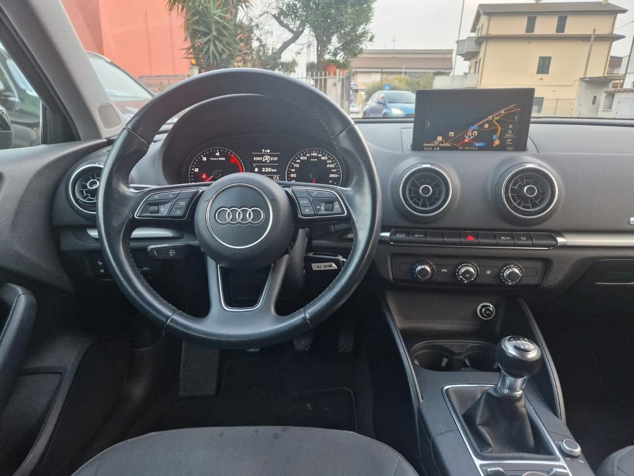 Audi A3 1.6 TDI 116 CV Business