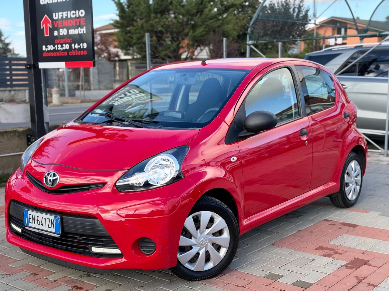 Toyota Aygo 1.0 12V VVT-i 5 porte Active Connect