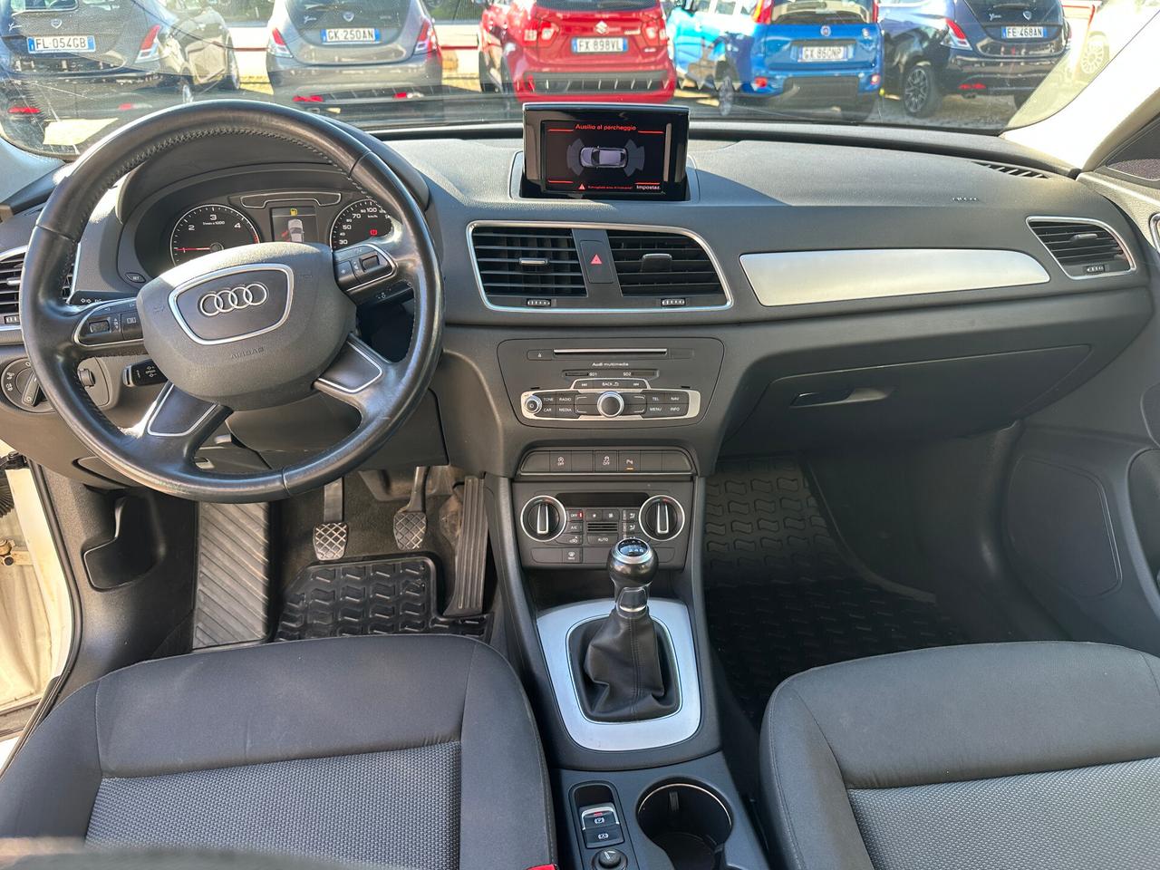 Audi Q3 2.0 TDI 120 CV Business