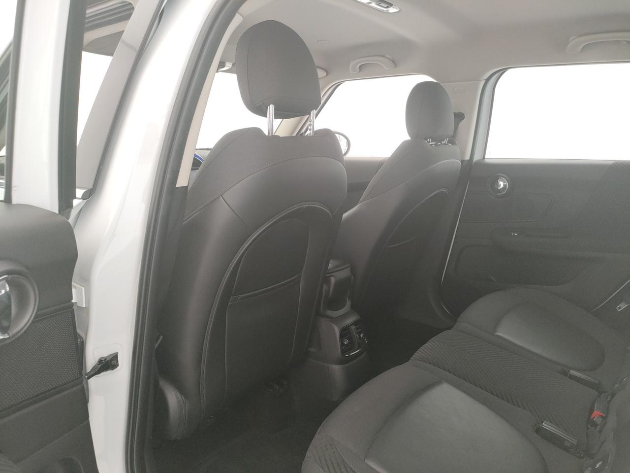 MINI Mini Countryman 1.5 One D Business auto 7m