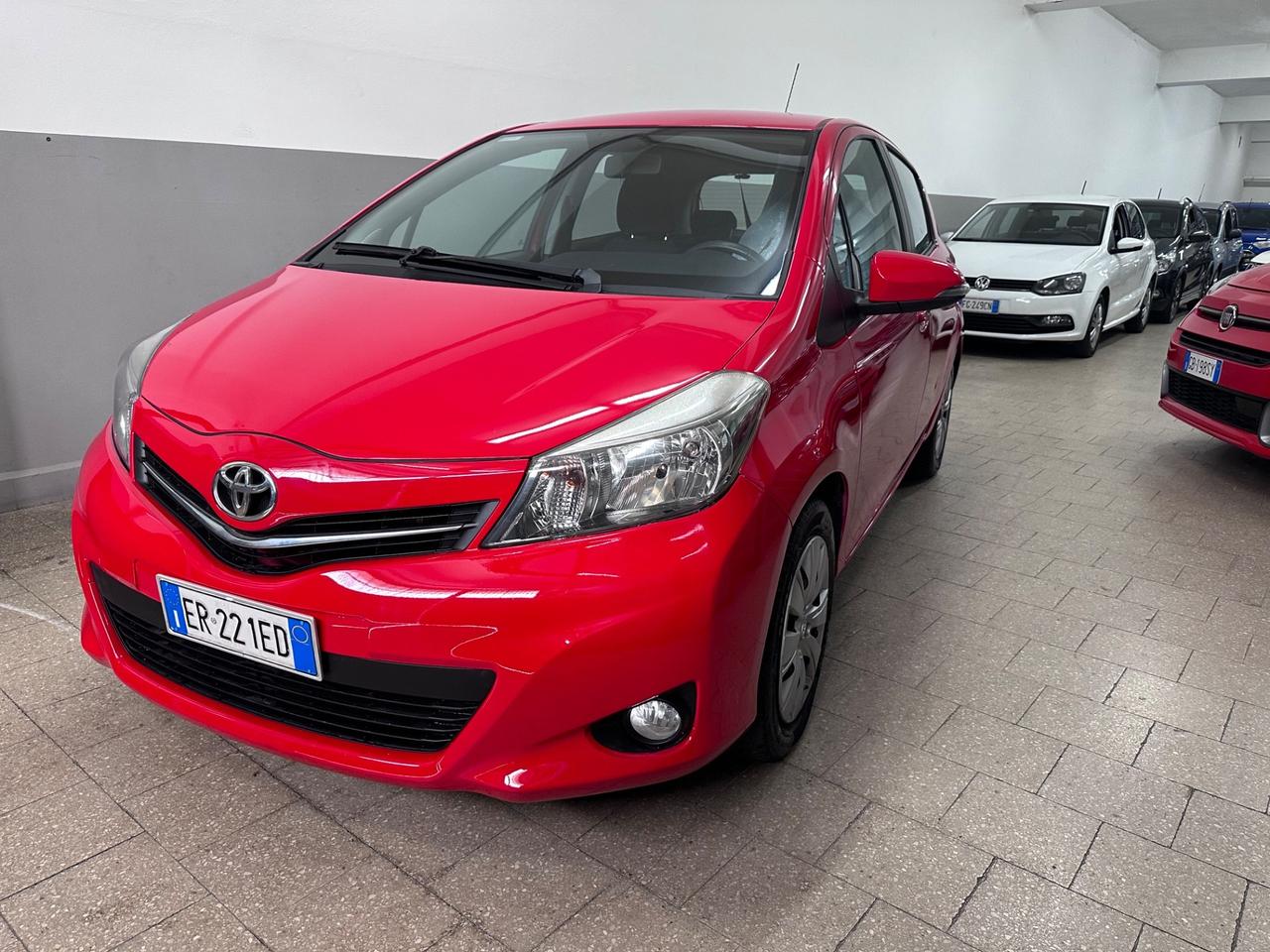 Toyota Yaris 1.0 5 porte Lounge 2013