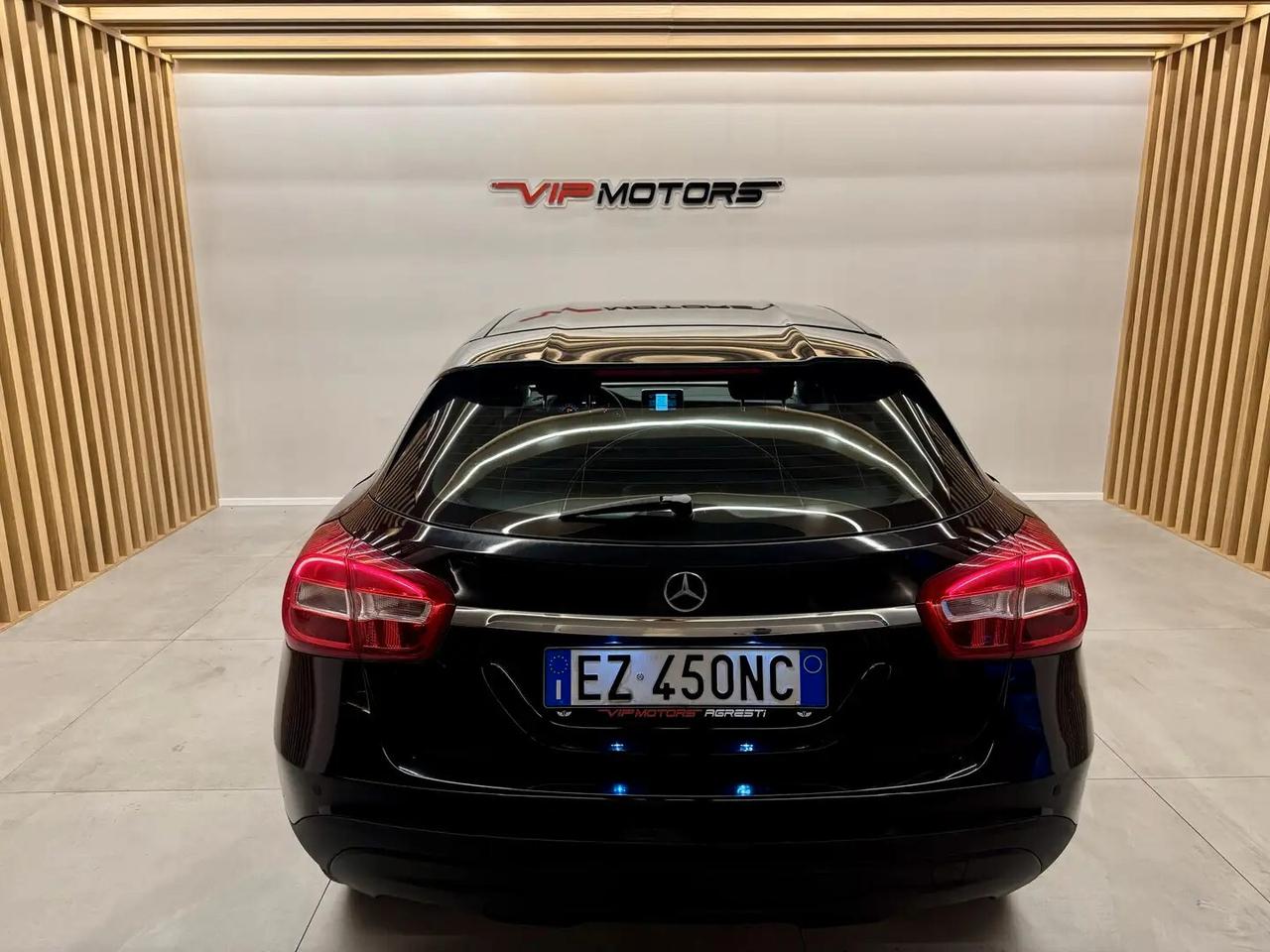 Mercedes-Benz GLA 180 SPORT ADVANCE PERFECT PARI AL NUOVO