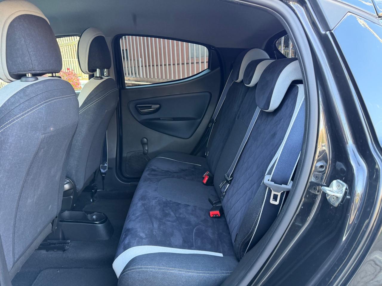 Lancia Ypsilon 1.2 69 CV 5 porte Mya