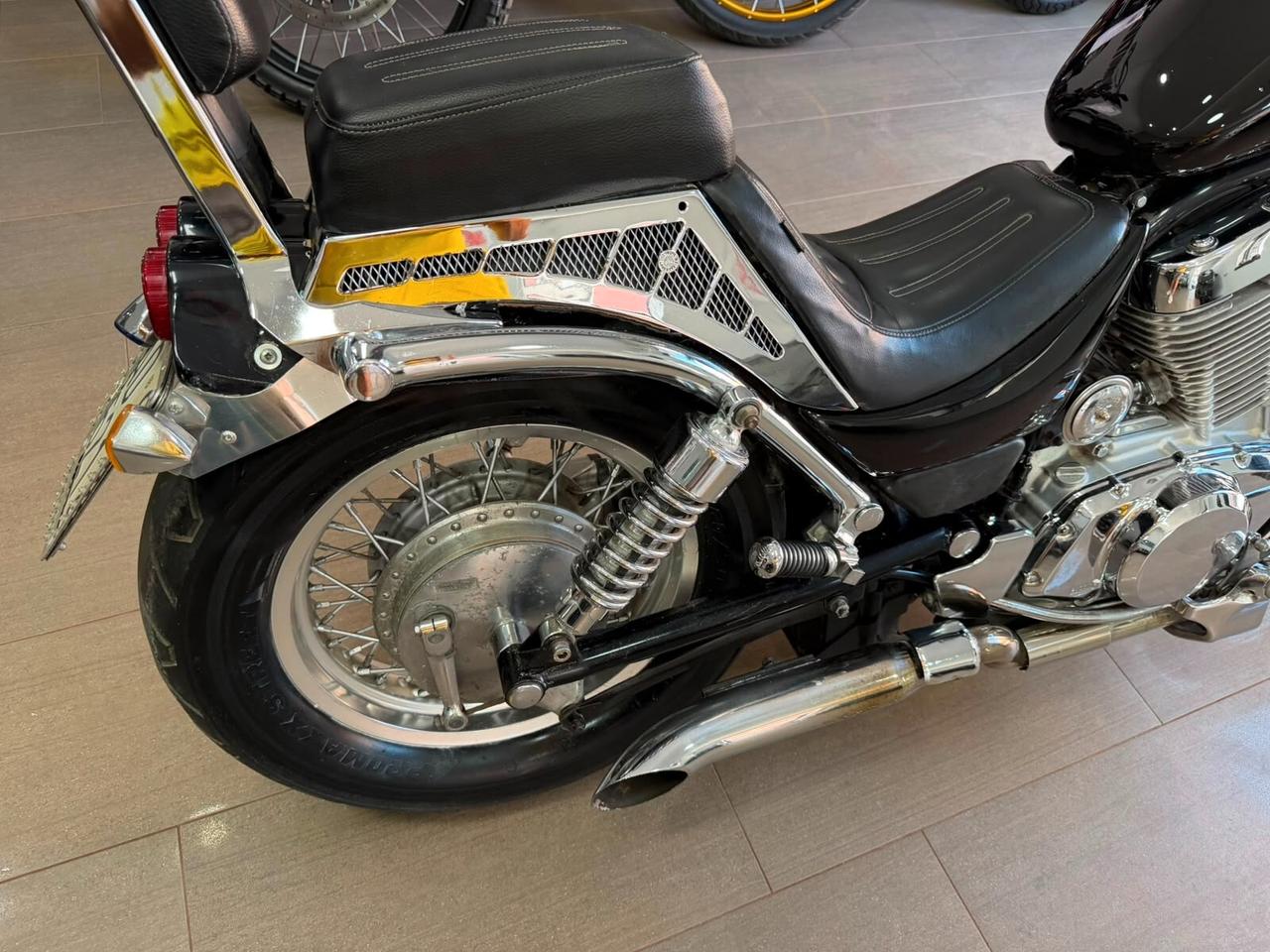 Suzuki Intruder 800