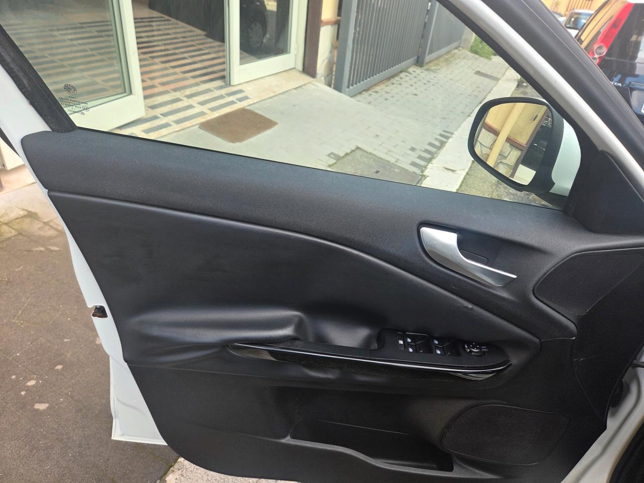 ALFA GIULIETTA 2.0 JTDM 140 CV ANNO 2012 KM CERT