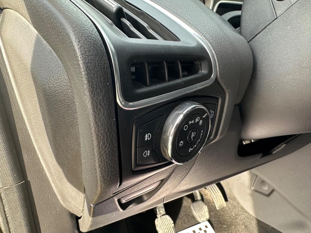 Ford Focus 2011 1.6 Benz. 150 CV Titanium