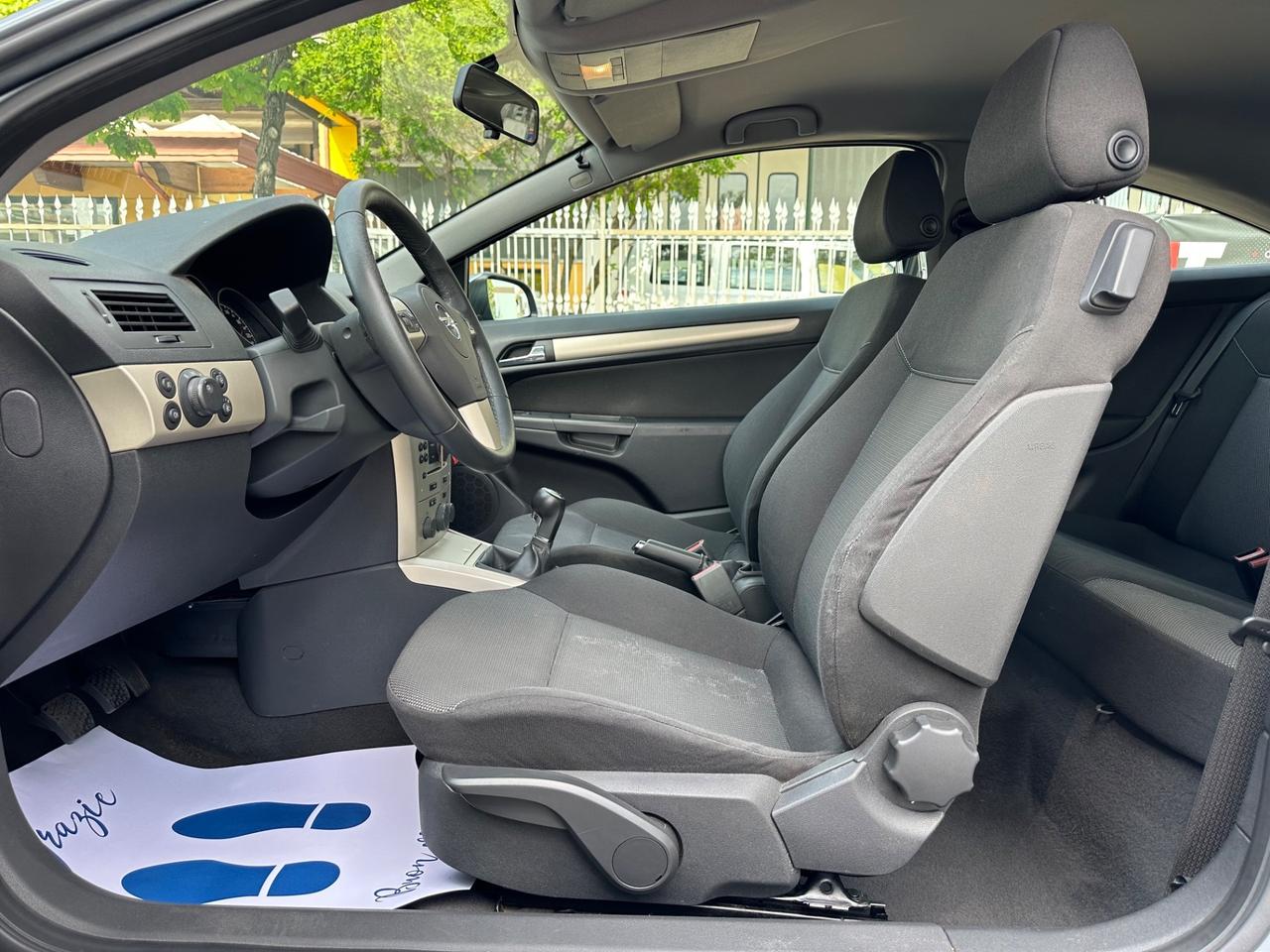 Opel Astra GTC 1.6 16V VVT 3 porte Enjoy