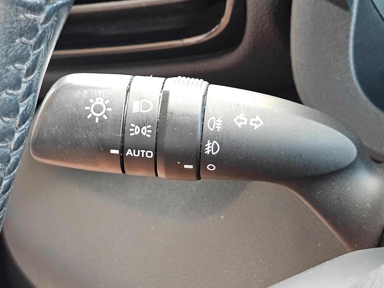 Toyota Yaris 1.5 Hybrid 5 porte Business
