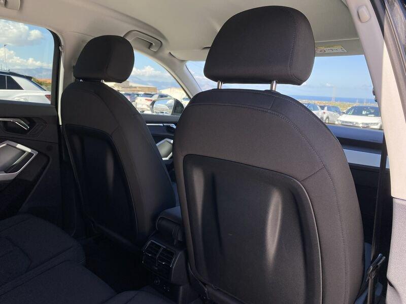 Audi Q3 Business Advanced 2.0 TDI 150CV S-Tronic 35