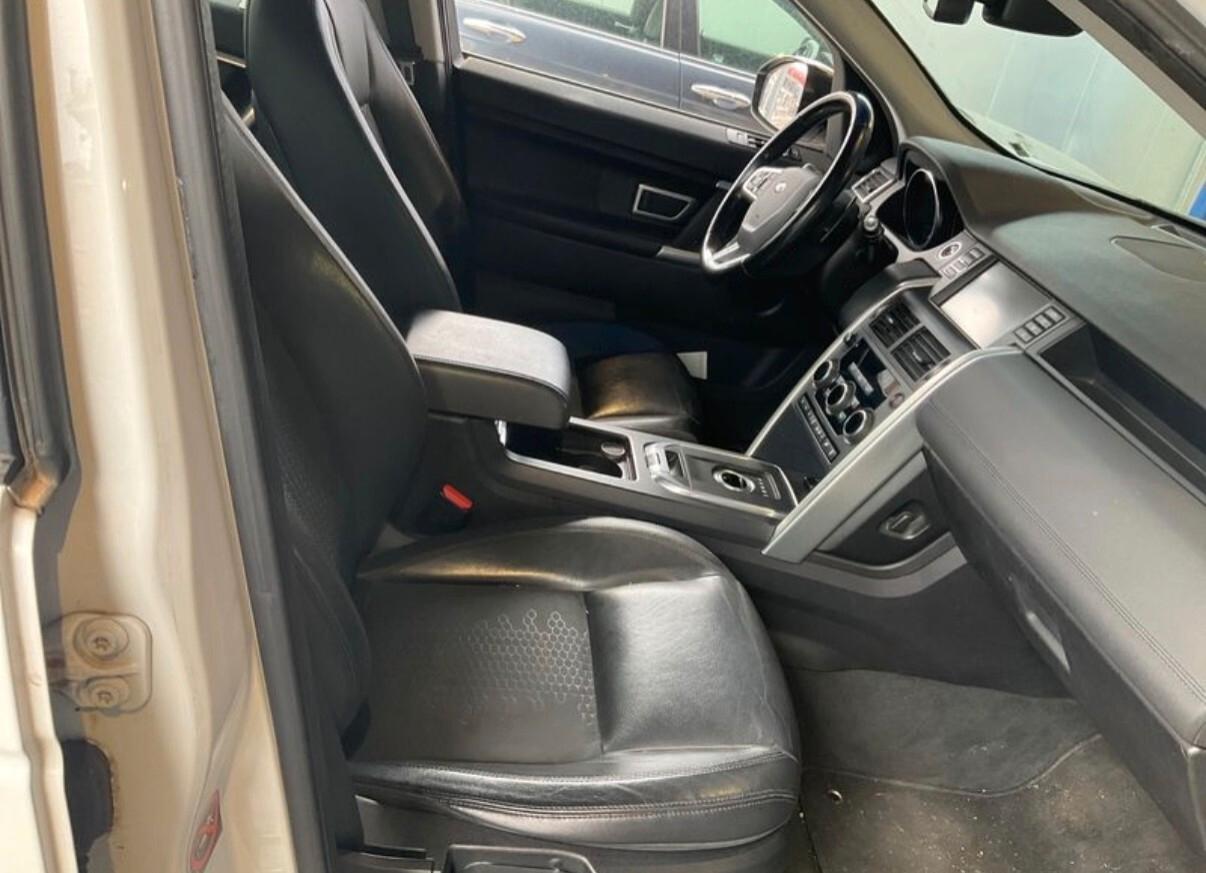 Land Rover Discovery Sport 2.0 TD4 150 CV HSE