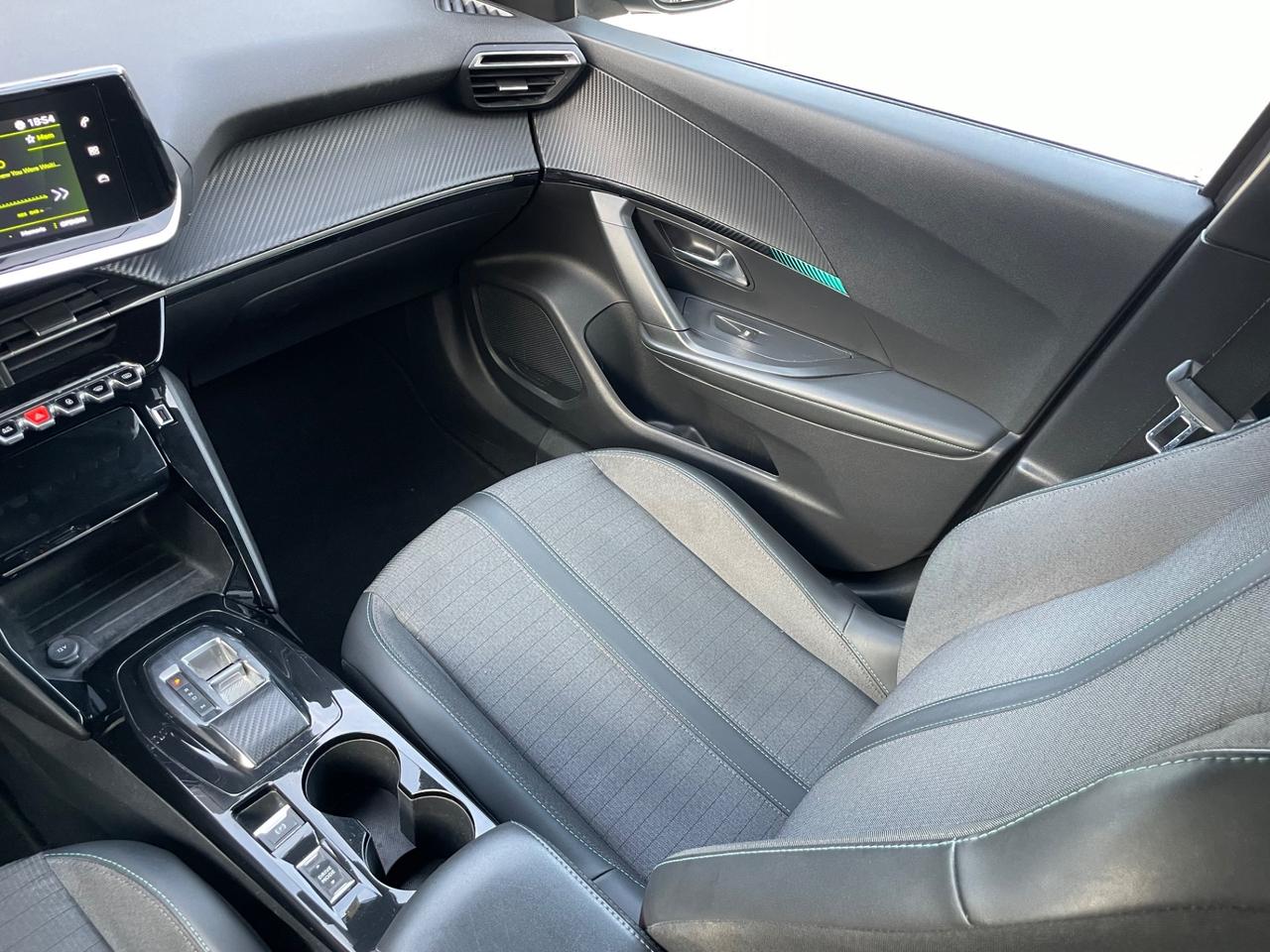 Peugeot 2008 BlueHDi 130 Allure Automatica Unico proprietario