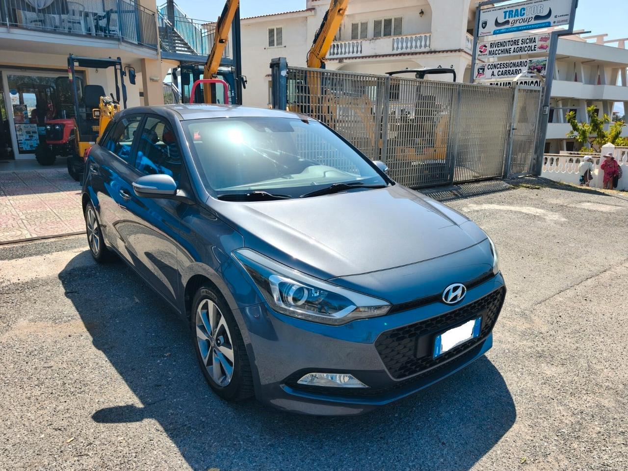 HYUNDAI I20 1.1 CRDI Comfort - 2016