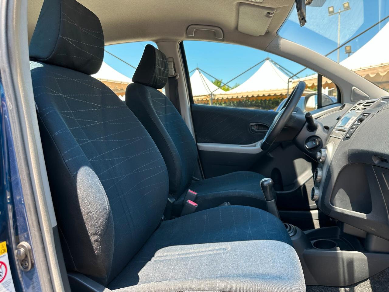 TOYOTA Yaris 1.0 5 porte Navi