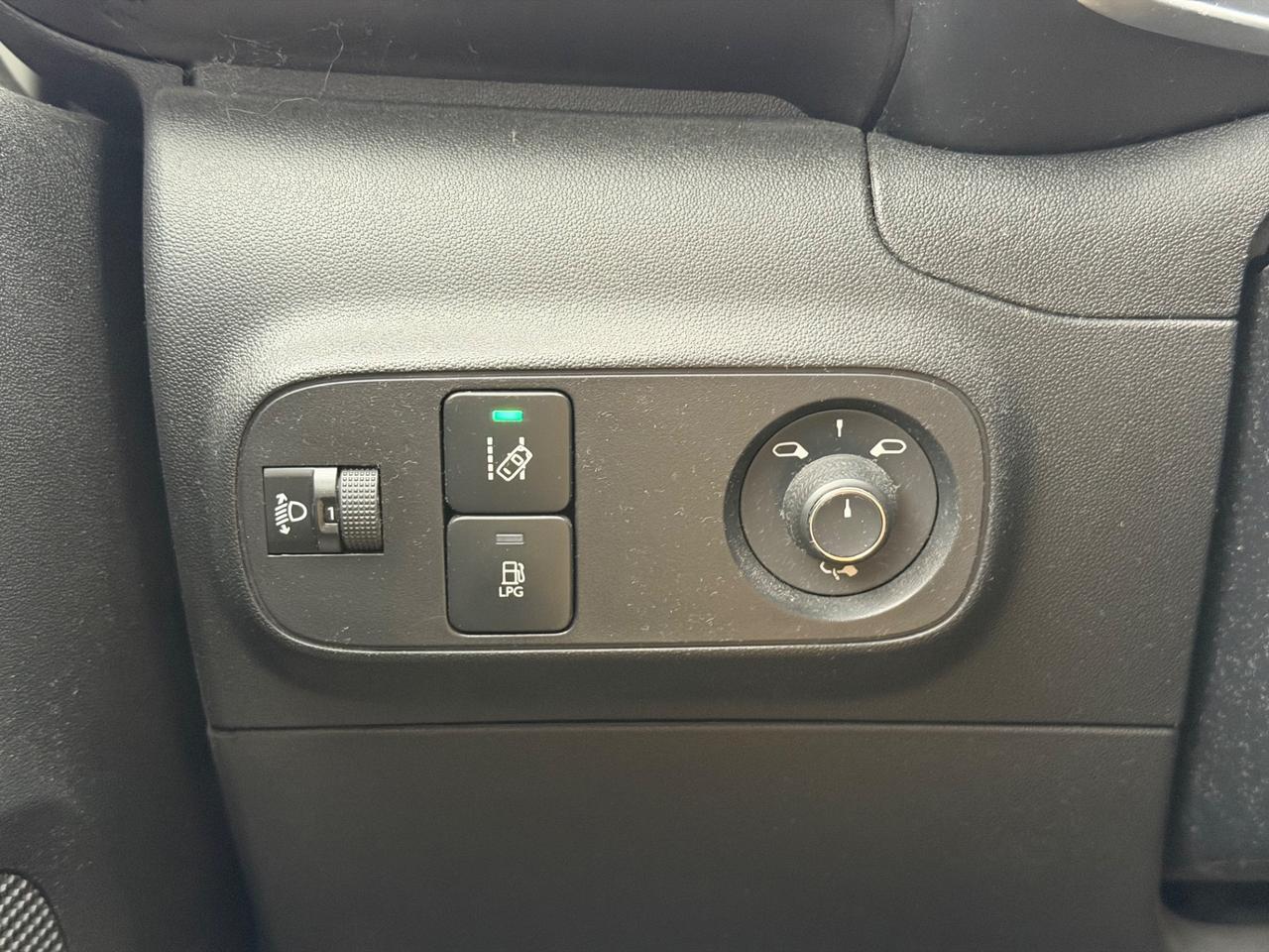 Citroen C3 PureTech 82 GPL Shine