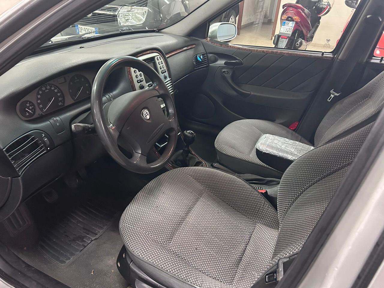 Lancia Lybra 1.9 JTD cat LX