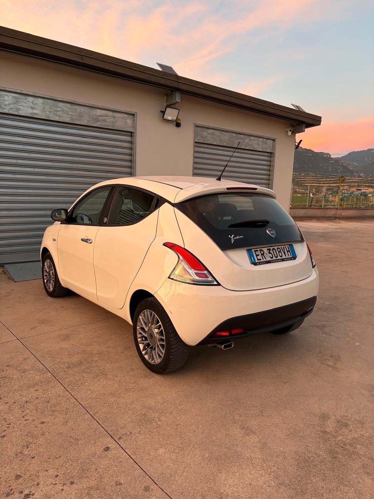 Lancia Ypsilon 1.2 69 CV 5 porte GPL Ecochic