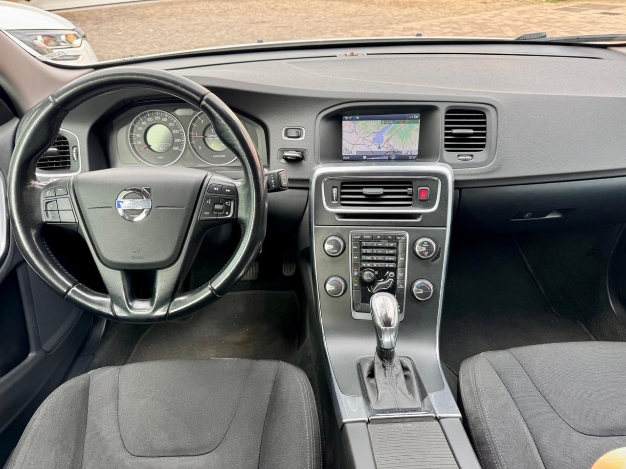 Volvo V60 D3 Geartronic Summum