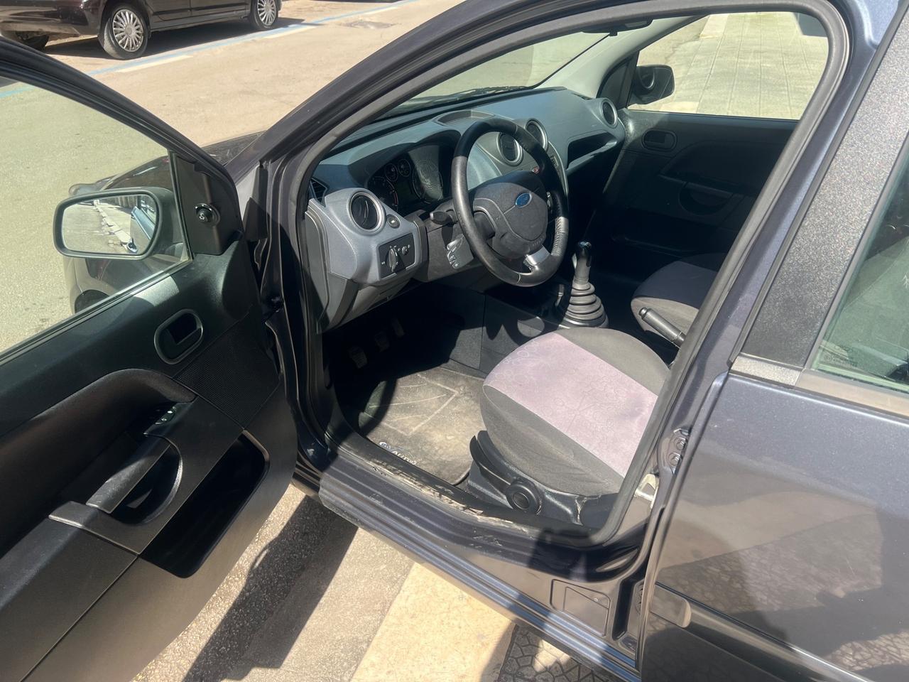 Ford Fiesta 1.4 TDCi 5p. Titanium