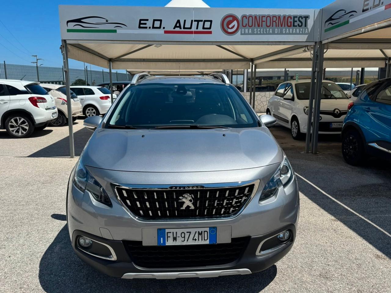 PEUGEOT 2008 EAT6 1.6DIESEL 120CV FULL OPTIONAL PARI AL NUOVO
