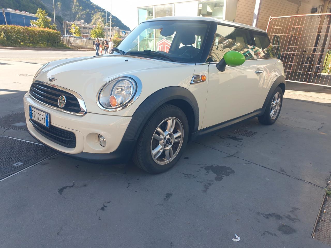 Mini 1.6 16V One (55kW)