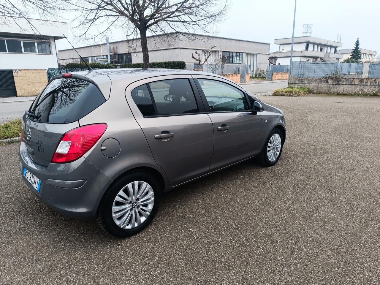 Opel Corsa 1.2 5 porte GPL del 13 SOLO 99.000 KM