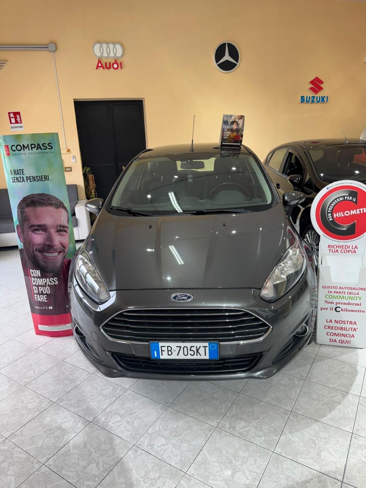 Ford Fiesta 1.4 3 porte Bz.- GPL Black & White Edition