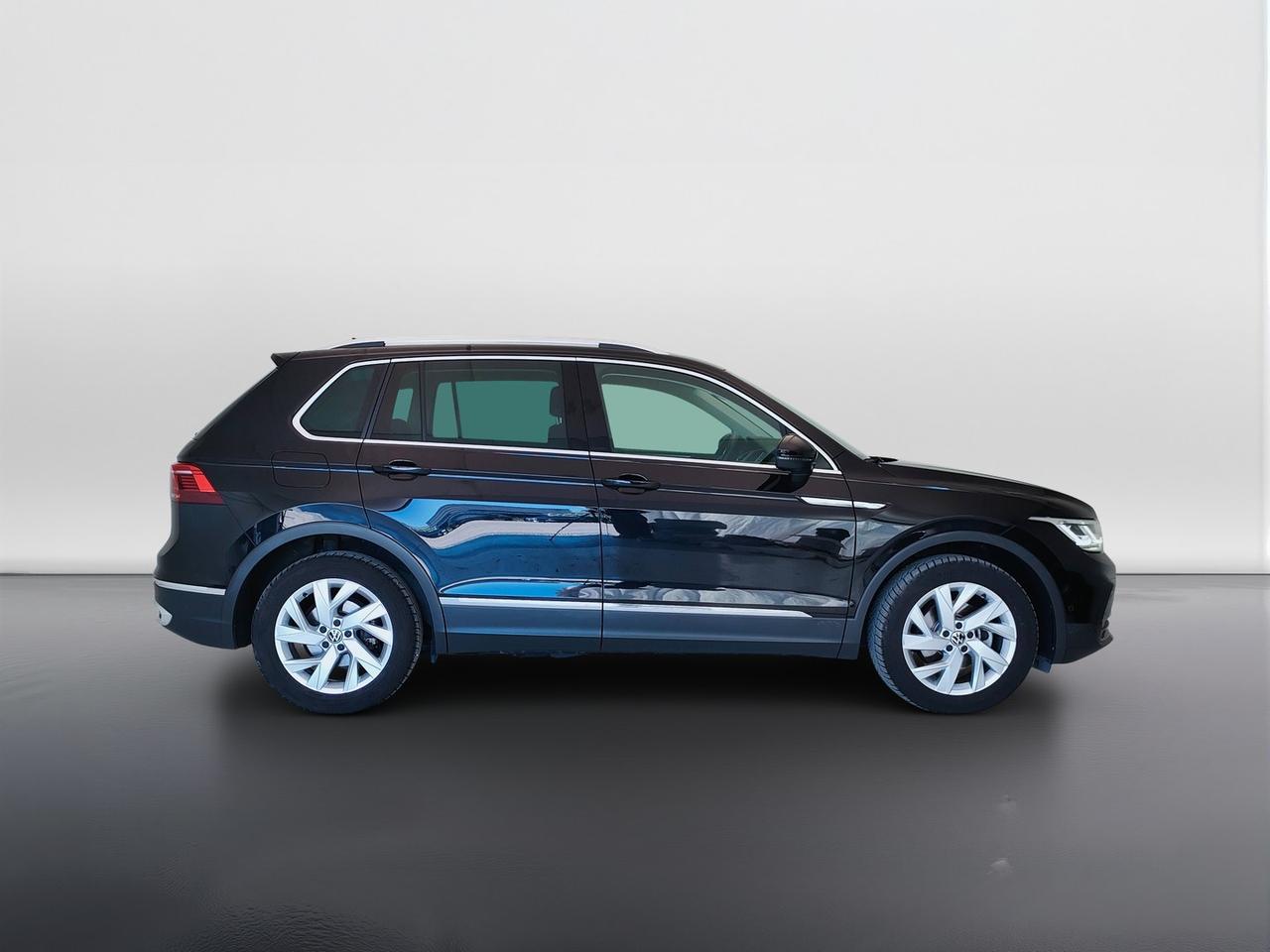 VOLKSWAGEN Tiguan II 2021 - Tiguan 2.0 tdi Elegance 150cv dsg
