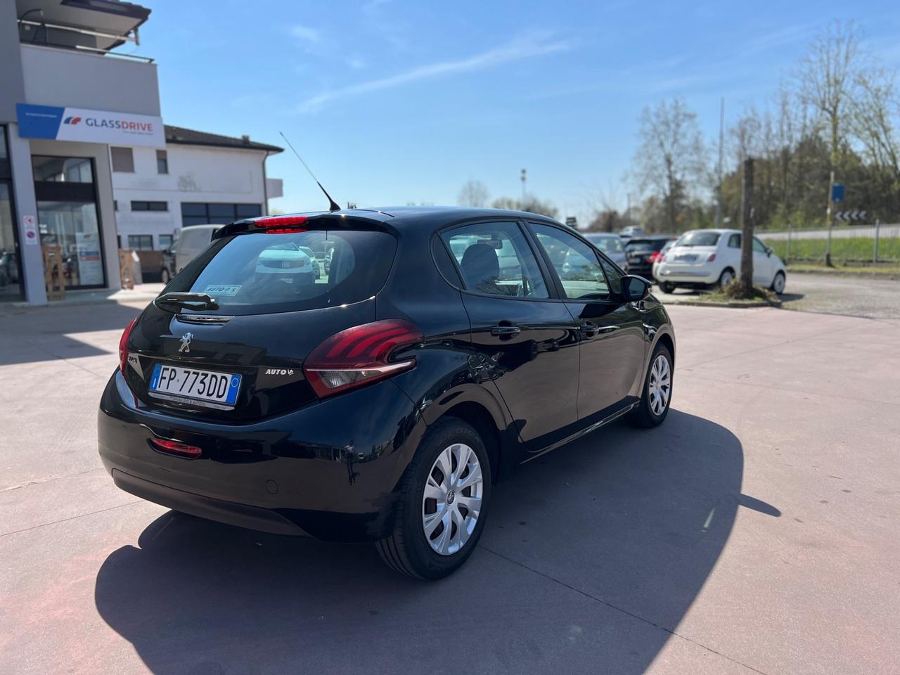 Peugeot 208 BlueHDi 75 S&S 5 porte Active