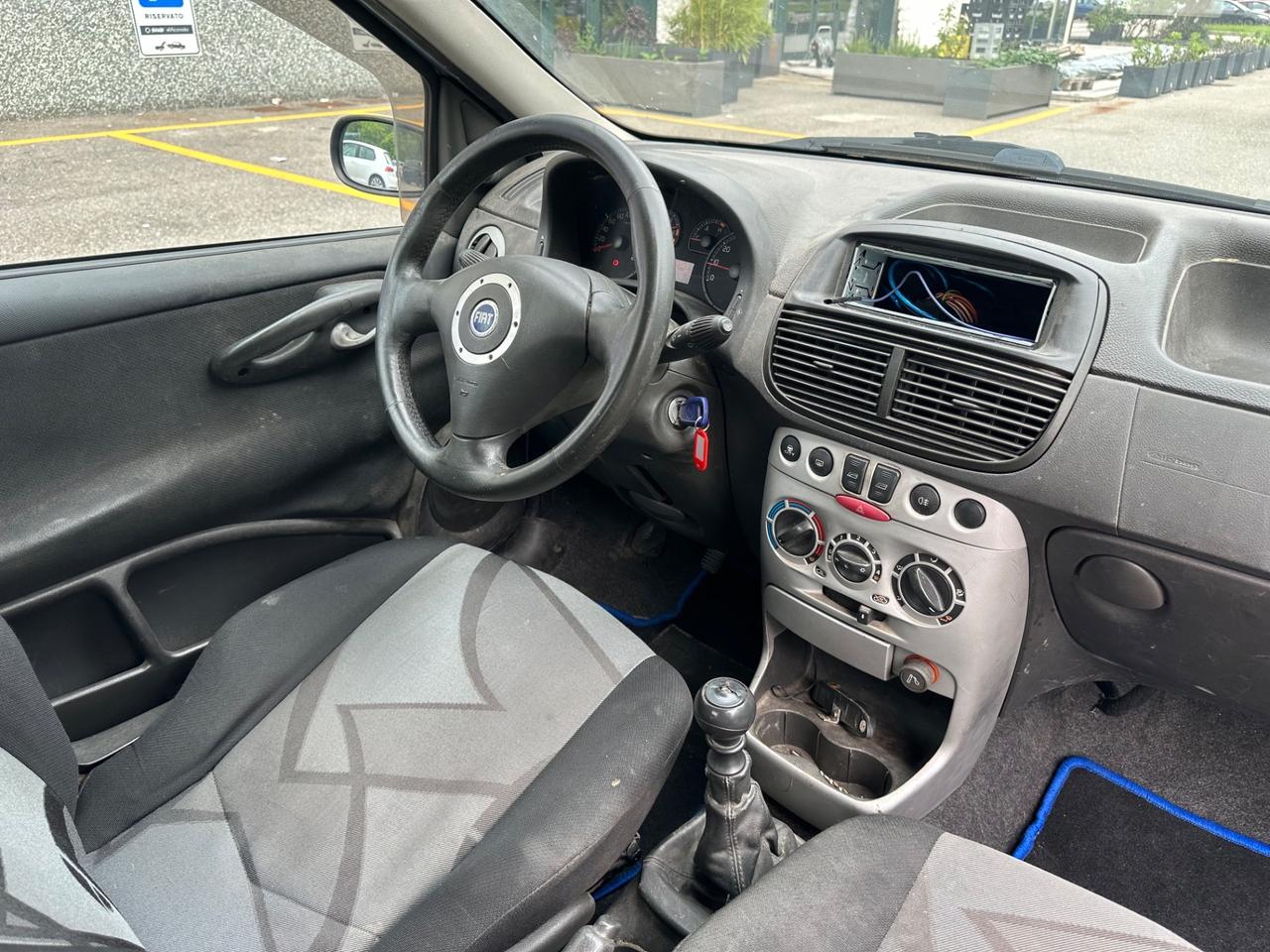 Fiat Punto 1.2i cat 3 porte ELX