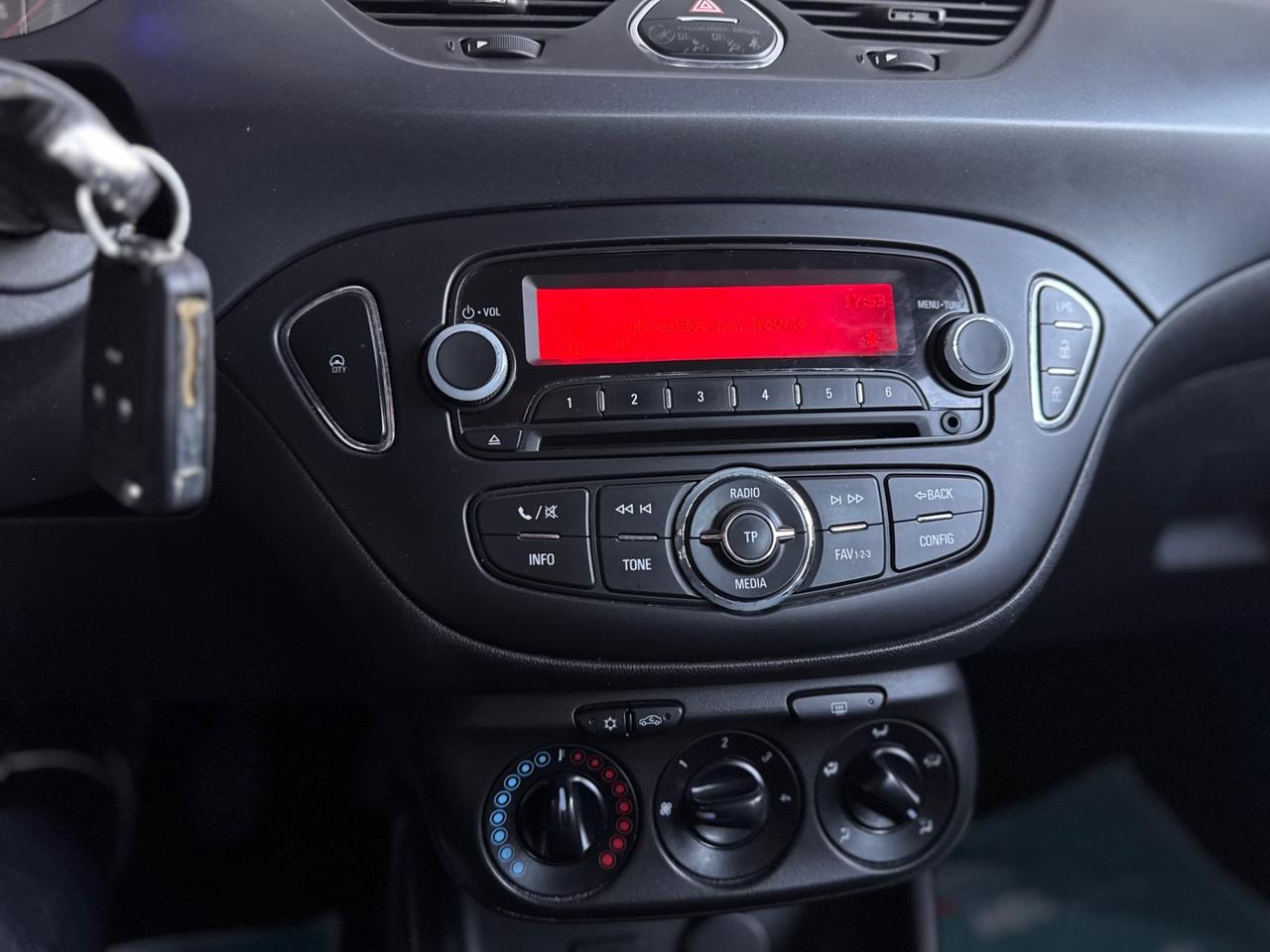 Opel Corsa 1.4 90CV GPL Tech 5 porte n-Joy