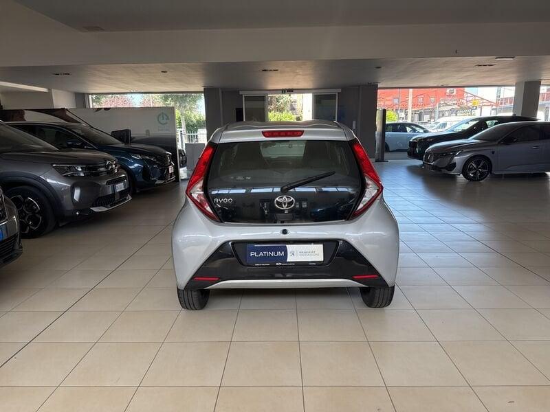 Toyota Aygo 1.0 VVT-i 69 CV 5 porte x-business
