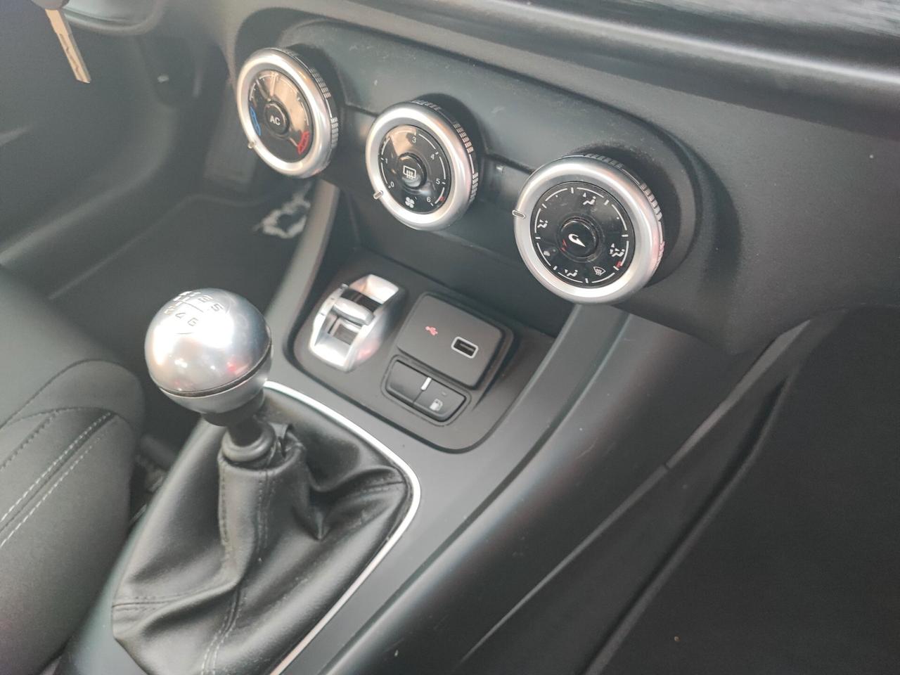 Alfa Romeo Giulietta 1.4 Turbo 120 CV GPL Super